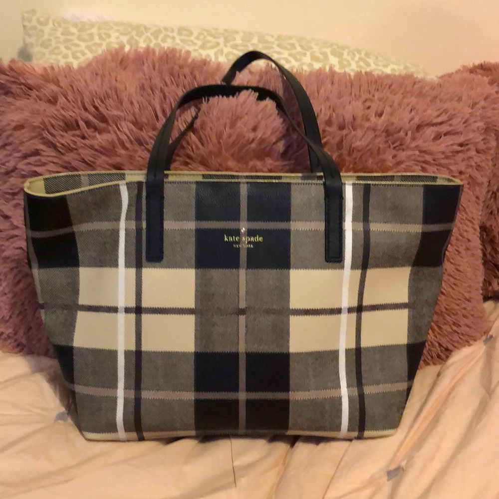Kate Spade Black and Cream Ryan Shopper Tote - Pumice Stone GUC